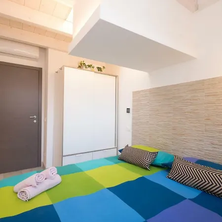 Happy House *