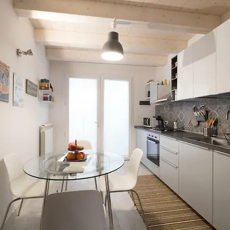Happy House * Viareggio
