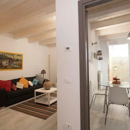 Happy House Apartament